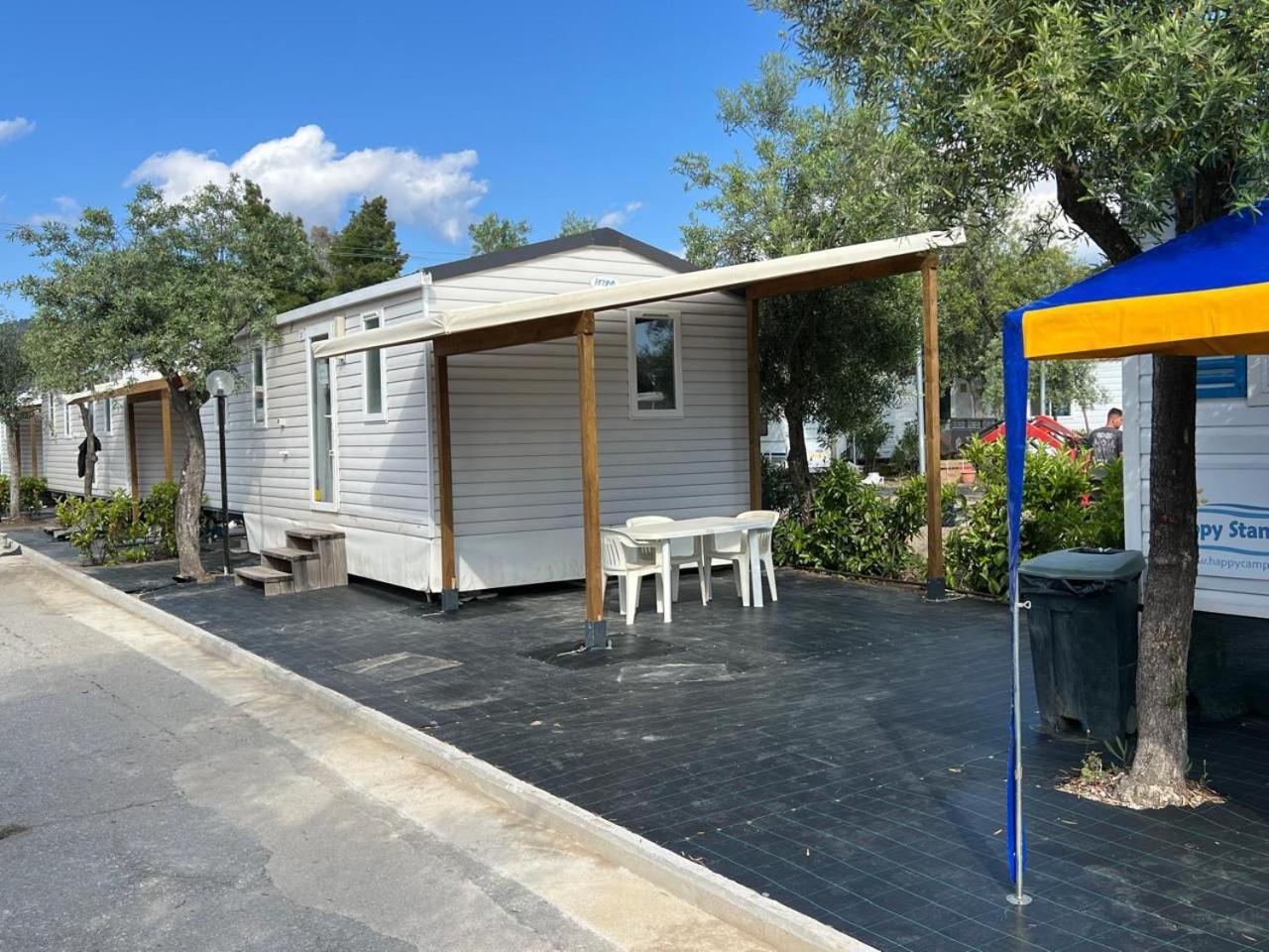 Happy Camp Mobile Homes In Castello Camping & Summer Resort Неос Мармарас Екстериор снимка